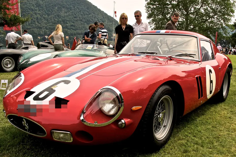 Red Ferrari 250 GTO at Villa d’Este, front three-quarter view