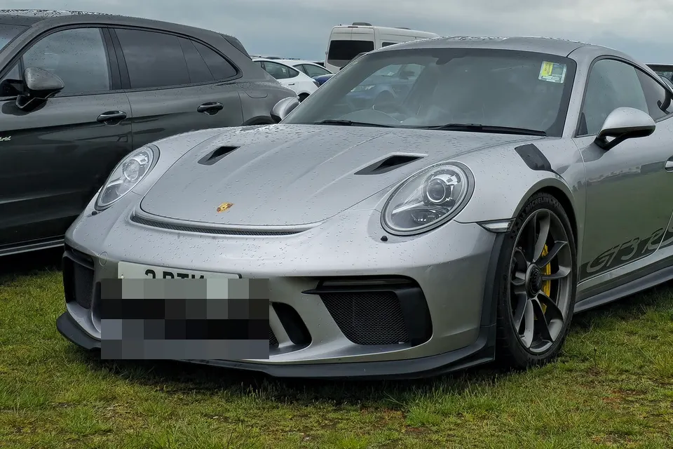 Porsche 911 GT3 RS Type 991.2, side view