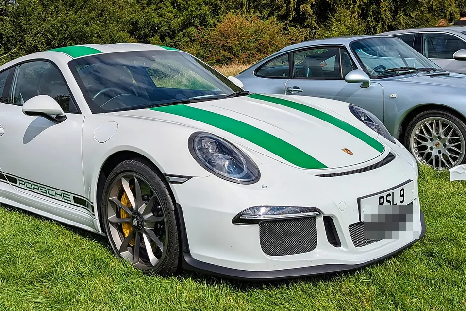 White Porsche 911 R Type 991.1, front three-quarter view