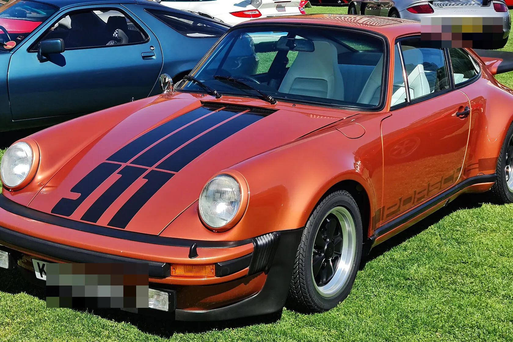 Copper Porsche 911 Turbo 3.0 Type 930, front three-quarter view