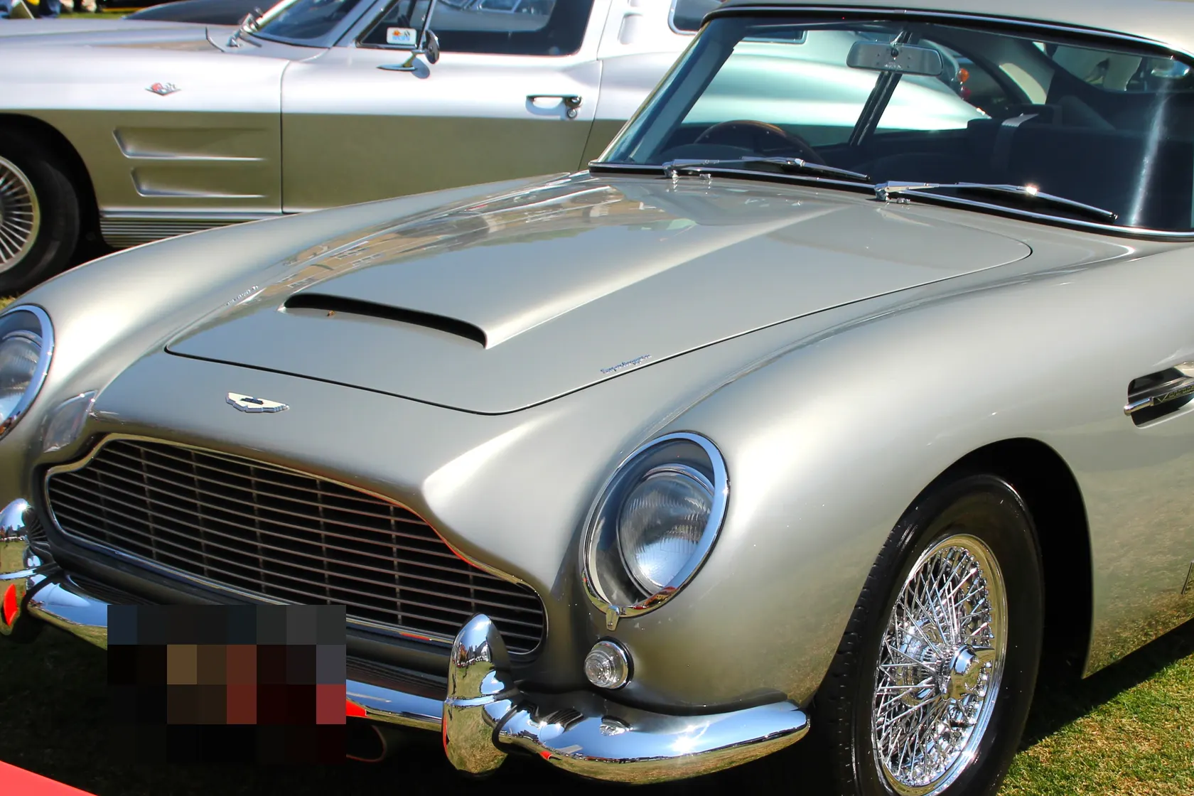 Aston Martin DB5 Vantage saloon in front three-quarter view