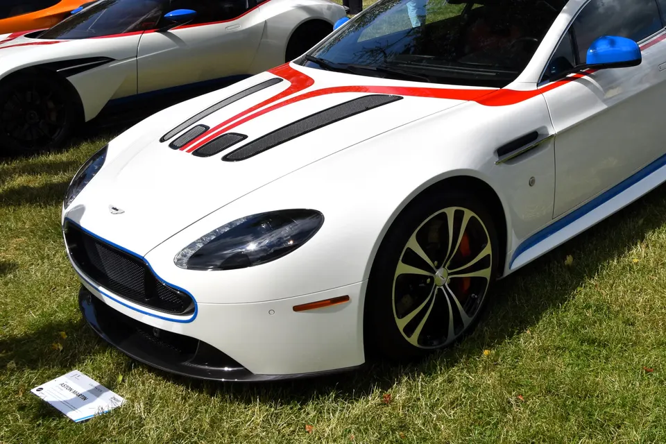 Aston Martin V12 Vantage S manual coupe in front three-quarter view