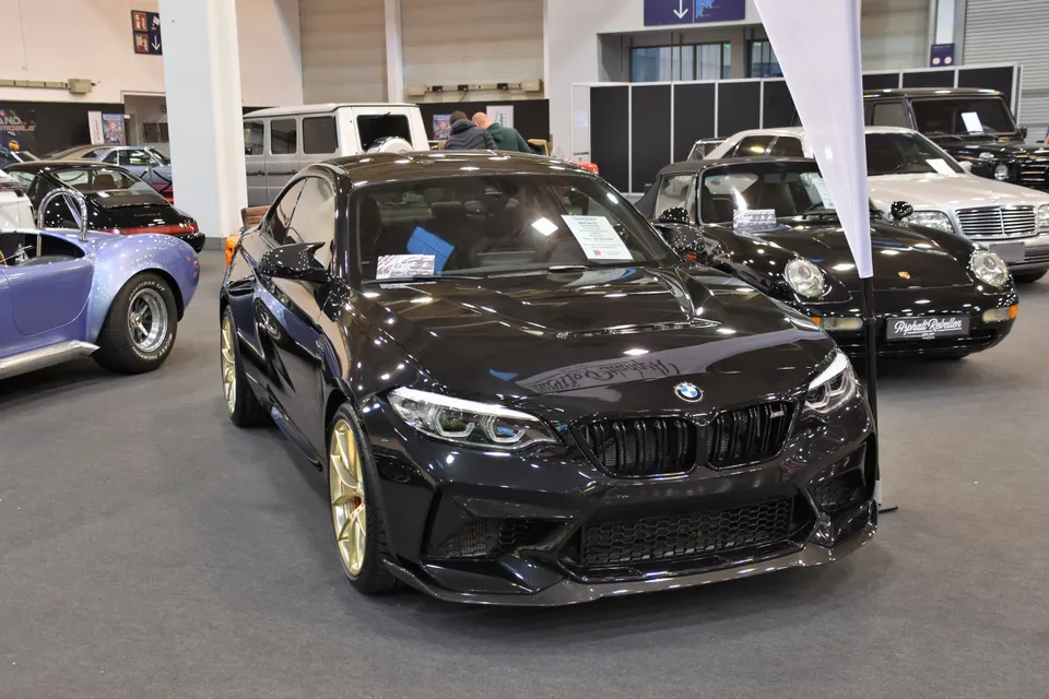 BMW M2 CS F87 in front three-quarter view