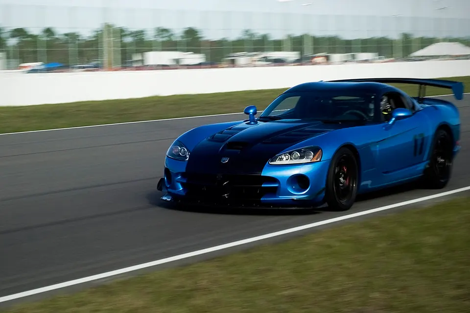 2008 Dodge Viper SRT10 ACR in front three-quarter view