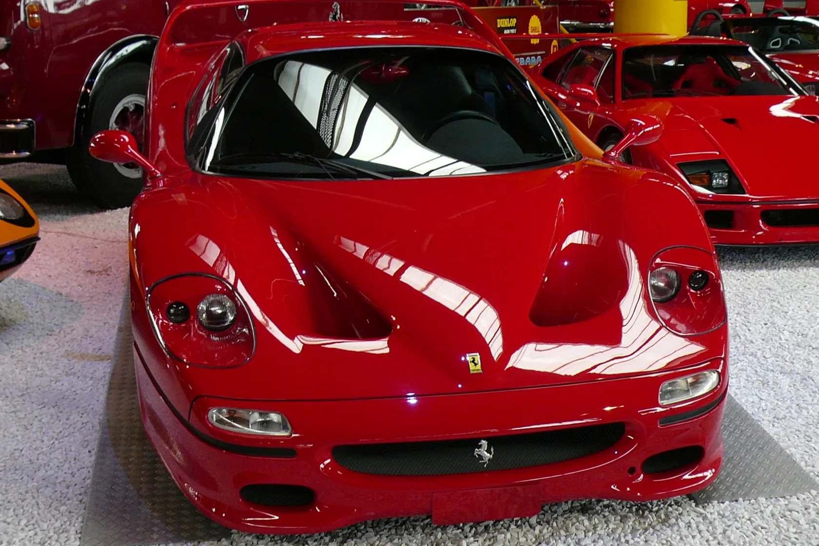 Red Ferrari F50 viewed from the front