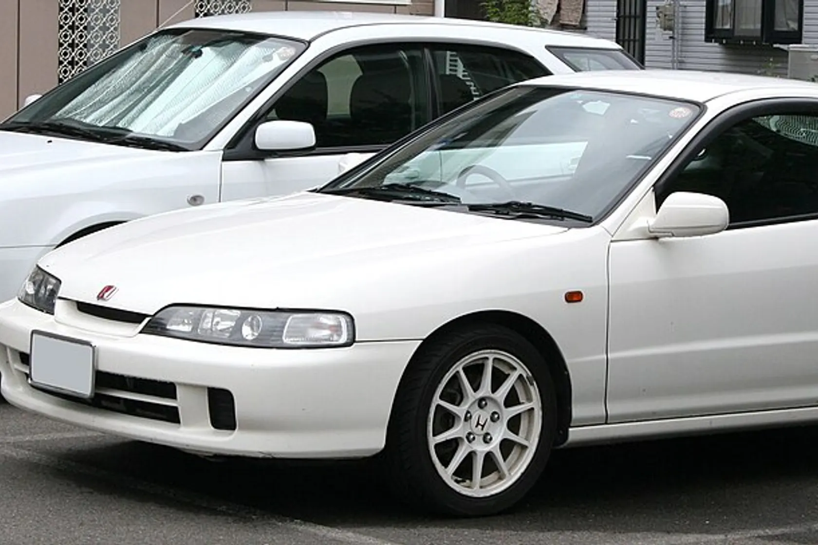 White Honda Integra Type R DC2 in front three-quarter view