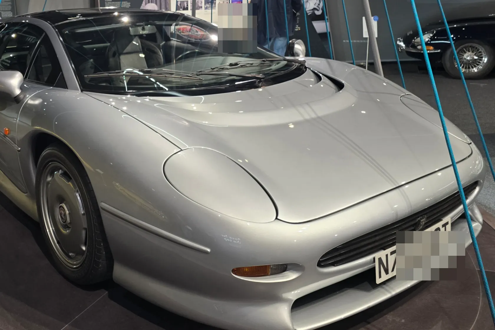 Jaguar XJ220 production road car in front three-quarter view