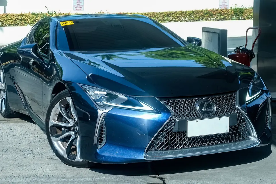 Blue Lexus LC 500, front three-quarter view