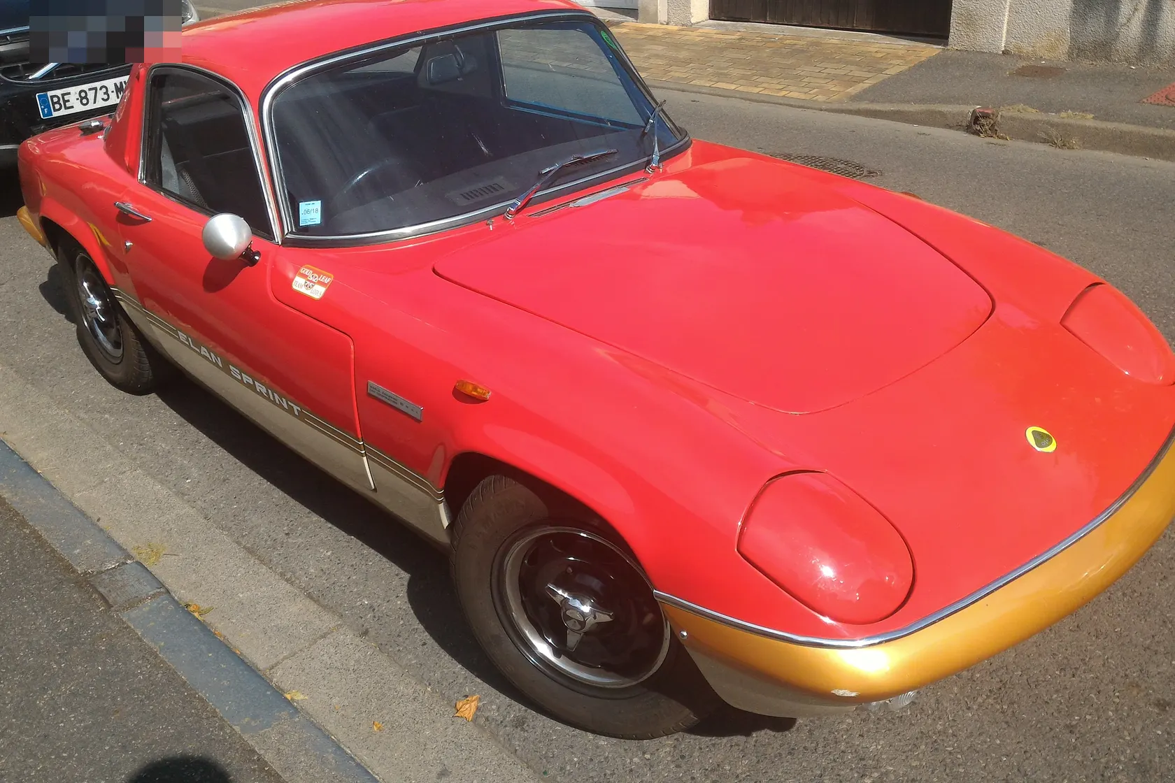Lotus Elan Sprint Type 36 fixed-head coupé in side-front view