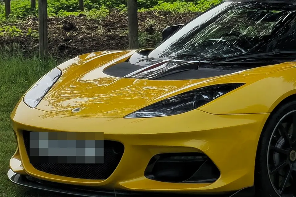 Lotus Evora GT430 Type 122 in front three-quarter view