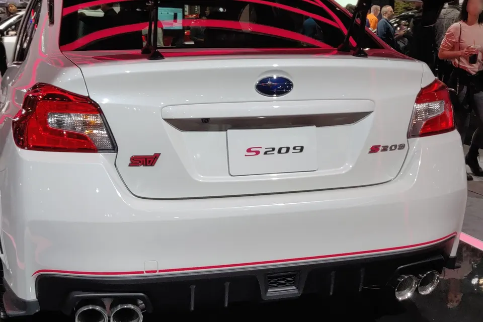 2019 STI S209 VAB in front three-quarter view