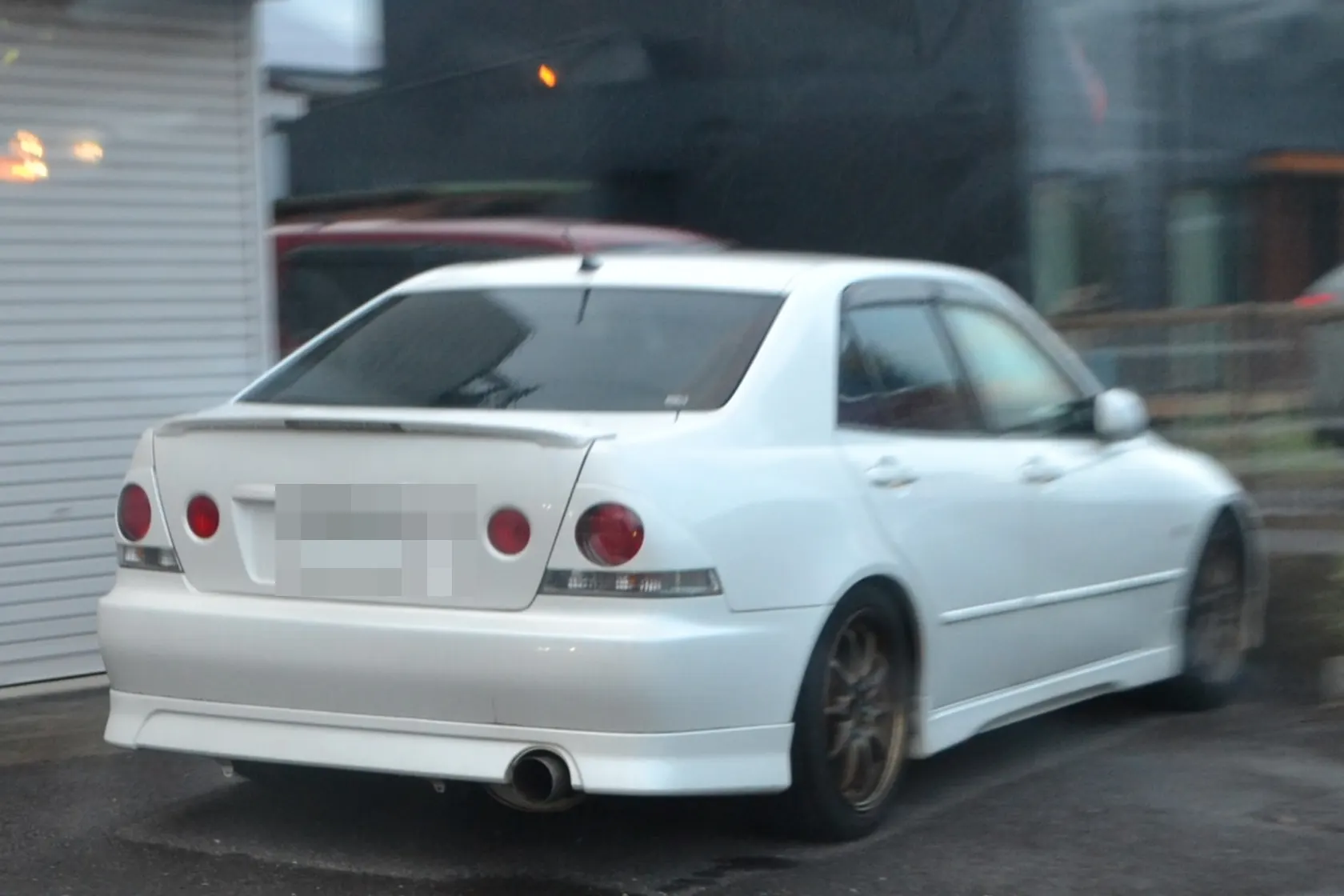 Silver Toyota Altezza RS200 Z Edition, rear three-quarter view